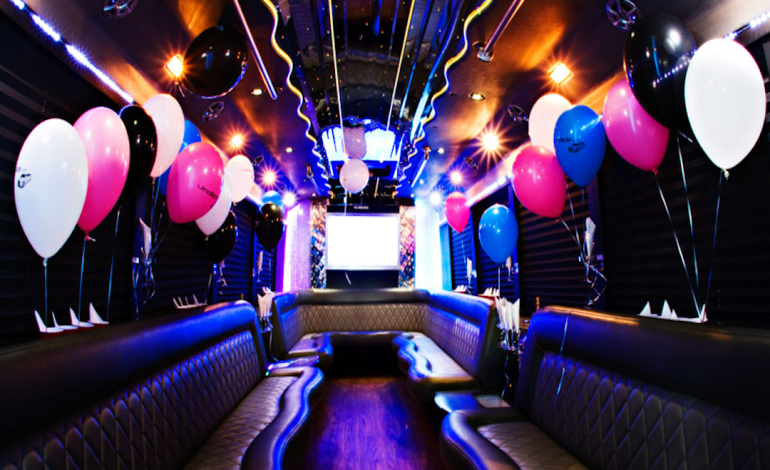 Celebrate your 21st birthday with birthday party bus
