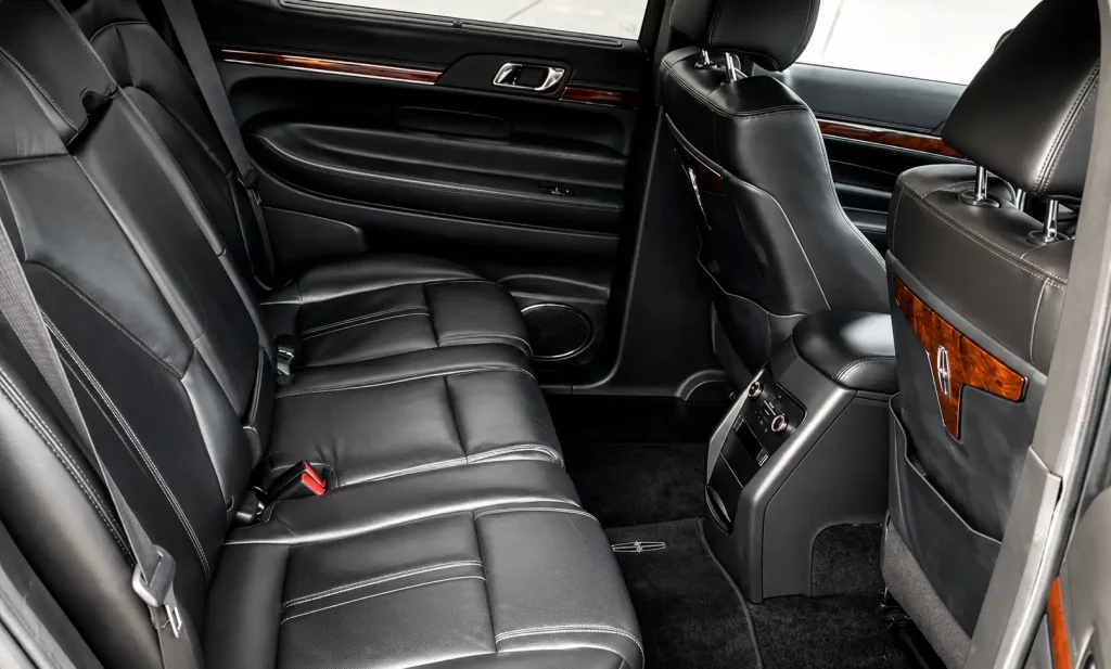 Black Lincoln MKT